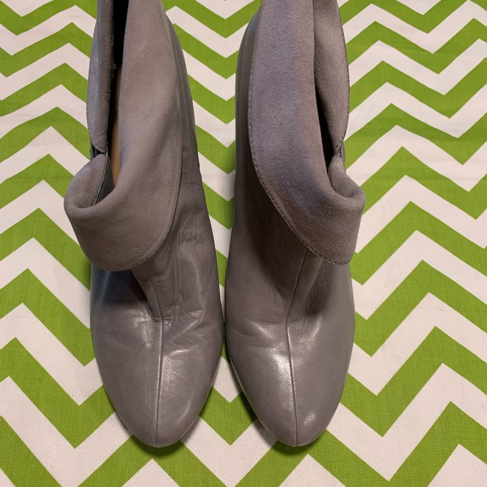 Coach Annika soft gray leather booties size 9.5